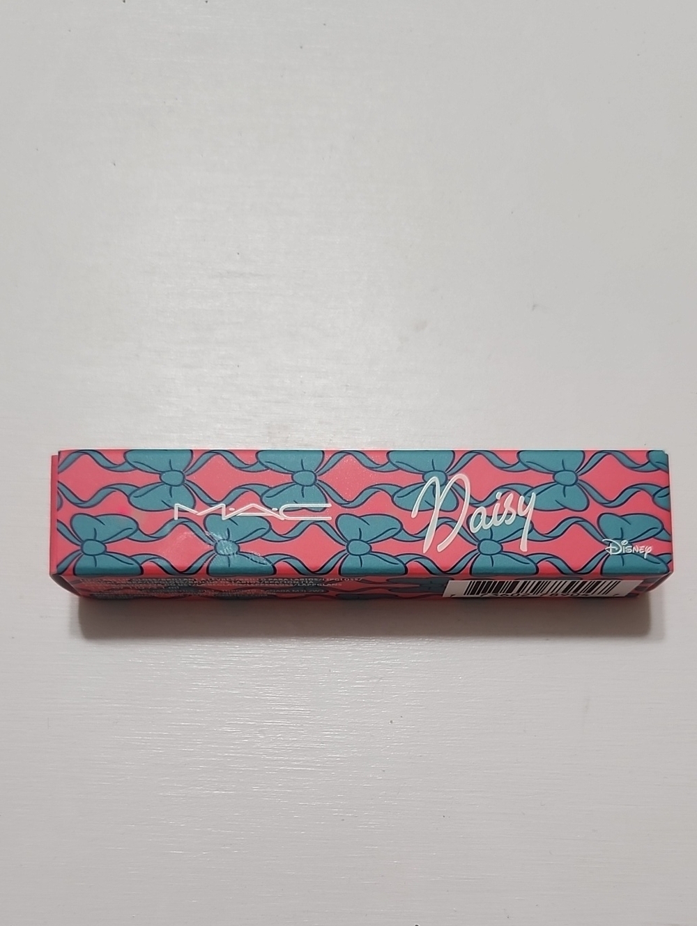 MAC Out On The Town Daisy Lipglass - Picture 3 of 6